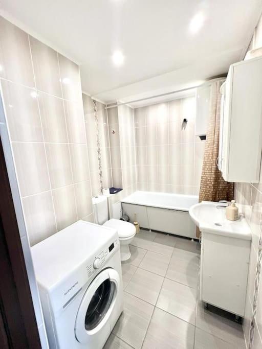 Beauty Studio In Center Apartment Chisinau Exterior foto