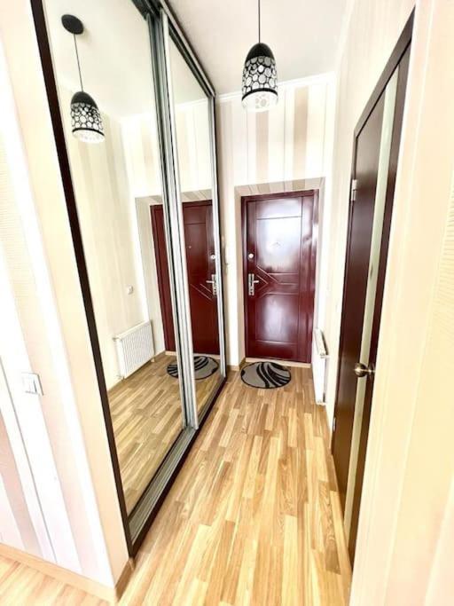 Beauty Studio In Center Apartment Chisinau Exterior foto